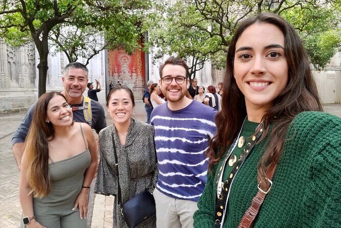 Seville Cathedral & Giralda Tower Small-Group Tour - Columbus’ Tomb and Sacristy: What a Guide Helps You Notice
