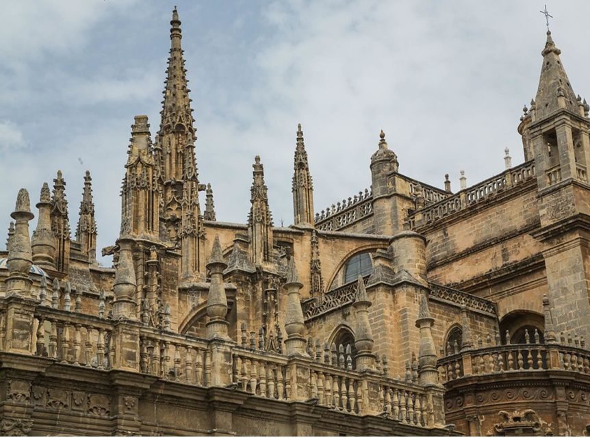 Seville Cathedral Skip-the-Line Tour - Meeting at Hernando Colón: Simple Start, Simple End