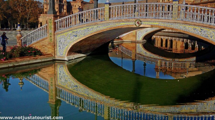 Seville: City of Queens, Nuns, Sex Work & Witches - A refreshing bar stop that actually helps the pacing
