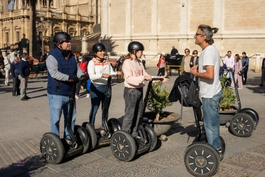 Seville City Tour: 1-Hour Panoramic Segway Tour - Parque de María Luisa: Green Space Without the Long Detour