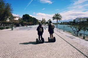 Seville City Tour: 90-Minute Riverside Segway Tour - Giralda and Seville Cathedral: the first big wow moment