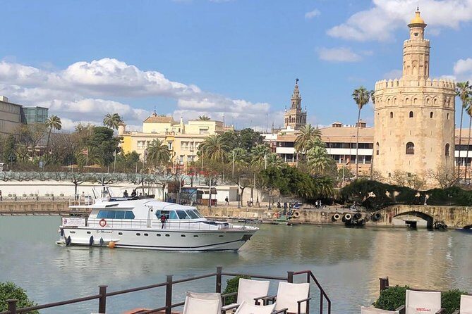 Seville: Cruise along the Guadalquivir River with appetizer - Narration timing: snacks first, then the sights explained