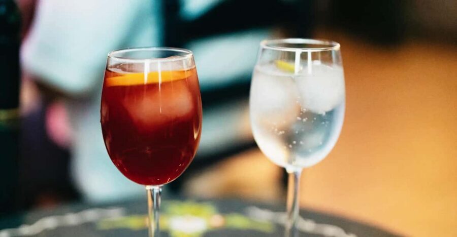 Seville: Drinks of Sevilla Tasting - Your 90-Minute Plan in Seville: From Lola de los Reyes to Baraka