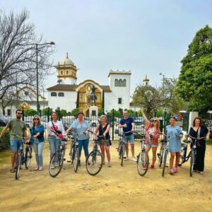 Seville: Dutch Cycling Highlights Tour with local guide - Parque de María Luisa break time: where the ride breathes