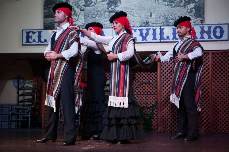 Seville: El Patio Sevillano Flamenco Show Ticket & Dinner - Your Drink or Mediterranean Dinner: How to Choose Without Regrets