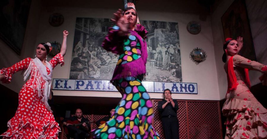 Seville: El Patio Sevillano Flamenco Show Ticket & Dinner - Palos, Palillos, Fans, Hats, and Capes: What to Watch for