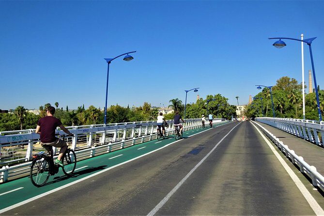 Seville Electric Bike Private Tour - Cathedral and Giralda from the outside: big impact without tickets