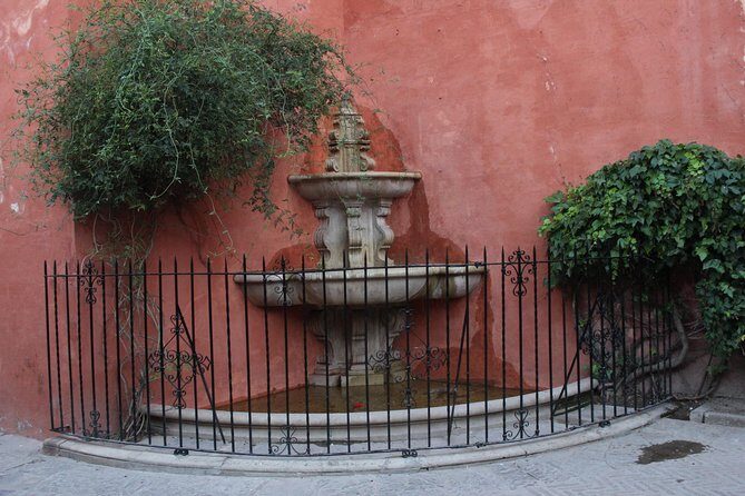 Seville Evening Historical Tour with Haunted History - How haunted is it, really? Ghost stories vs. solid historical context