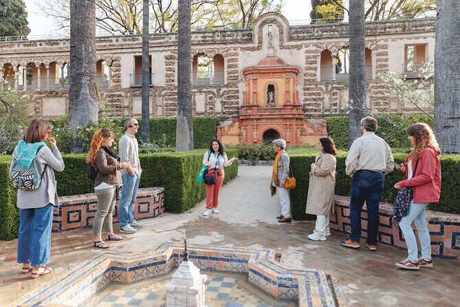Seville Exclusive Beat the Crowds Guided Alcazar Before Opening - Plaza del Triunfo Meeting Point and How the Day Flows