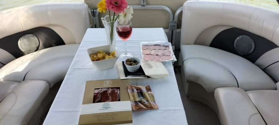 Seville: Exclusive River Boat Tour with Tapas - Getting There: Triana Jetty Setup and How Not to Get Lost