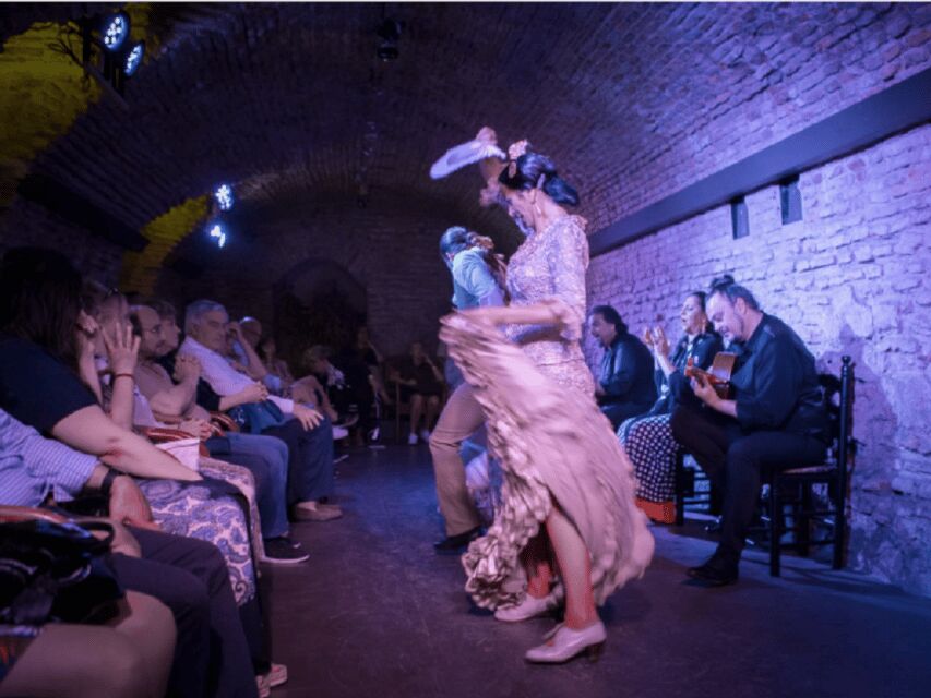 Seville: Flamenco Dreams Show with Drink in an Arabic Vault - The 1-Hour Poems Flamenco Show: What You’ll Actually See