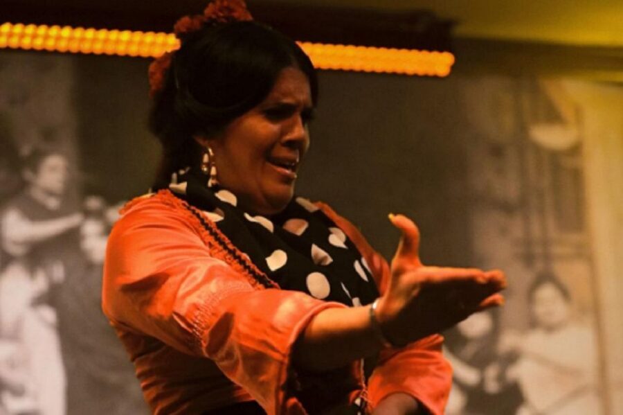 Seville: Flamenco Show at Tablao La Cantaora - Music and Dance Highlights: Guitar, Singing, and Footwork in Tight Sync