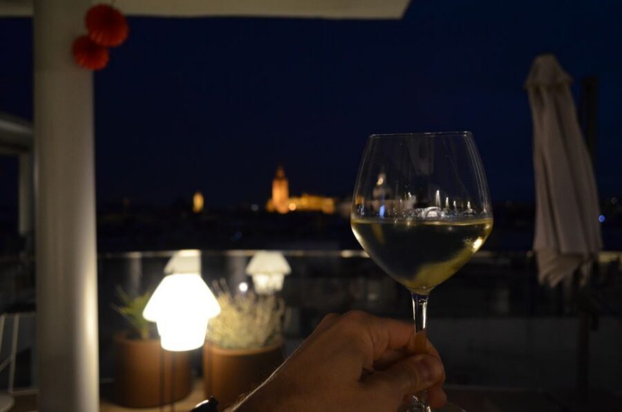 Seville: Flamenco Show & Roof Dinner with Cathedral Views - FAQ