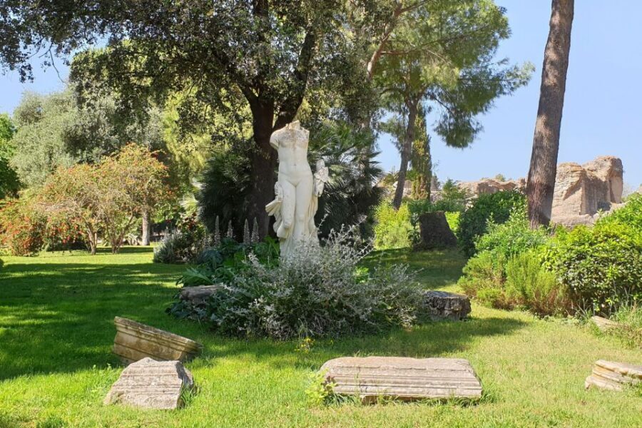 Seville: Game of Thrones and Roman Empire Italica Tour - Quick Hits