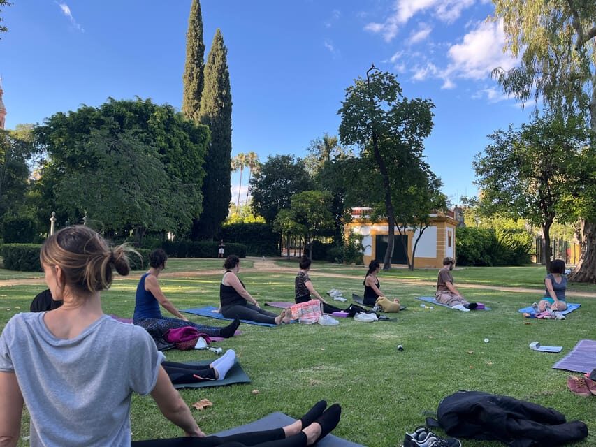Seville: Group Yoga classes All levels - in French - The sounds of Seville, turned into part of the class