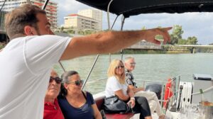 Seville: Guadalquivir River Boat Tour - Getting to the Boat at Puente de S. Telmo: Simple Setup, Clear Landing