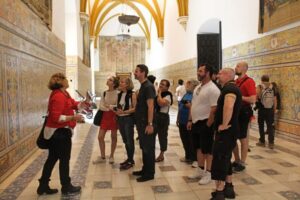 Seville: Guided Sightseeing Day Tour - Starting With Hotel Pickup and Easy Meeting Points