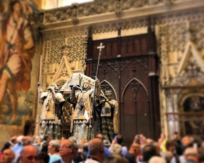 Seville: Guided Tour of Cathedral of Seville & Giralda Tower - Patio de los Naranjos: a quiet stop with a specific history
