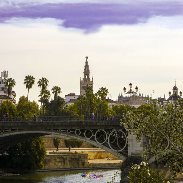 Seville: Guided Walking Tour with Optional Breakfast - Alcázar of Seville exteriors: Moorish detail without the ticket stress