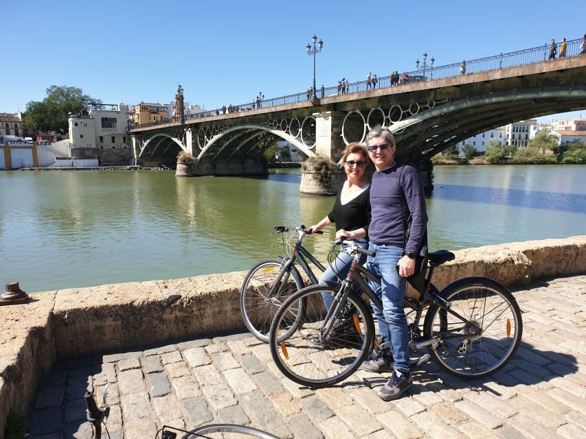 Seville: Highlights Bike Tour with Local Guide - Plaza de España: The Stop You’ll Probably Want to Revisit