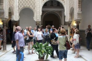 Seville Highlights: Private Family Guided Tour - Seville Cathedral and the Giralda views