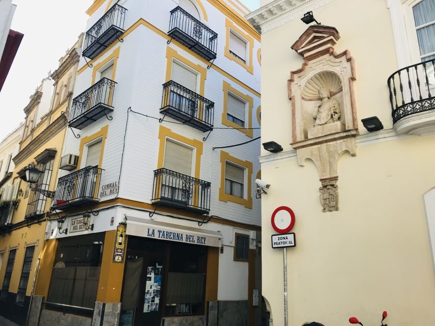 Seville: Jewish History Private Tour - Why This Seville Jewish Quarter Tour Feels Different Than a Usual Walk