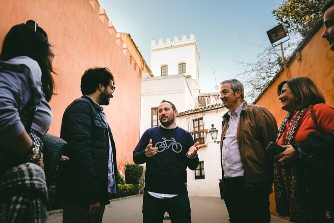Seville Jewish Quarter Small-Group Walking Tour: History & Gems - Seville Jewish Quarter in 90 minutes: what the walk feels like