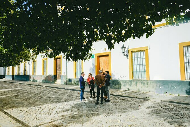 Seville Jewish Quarter Small-Group Walking Tour: History & Gems - Plaza de Doña Elvira: learning the neighborhood through a small square