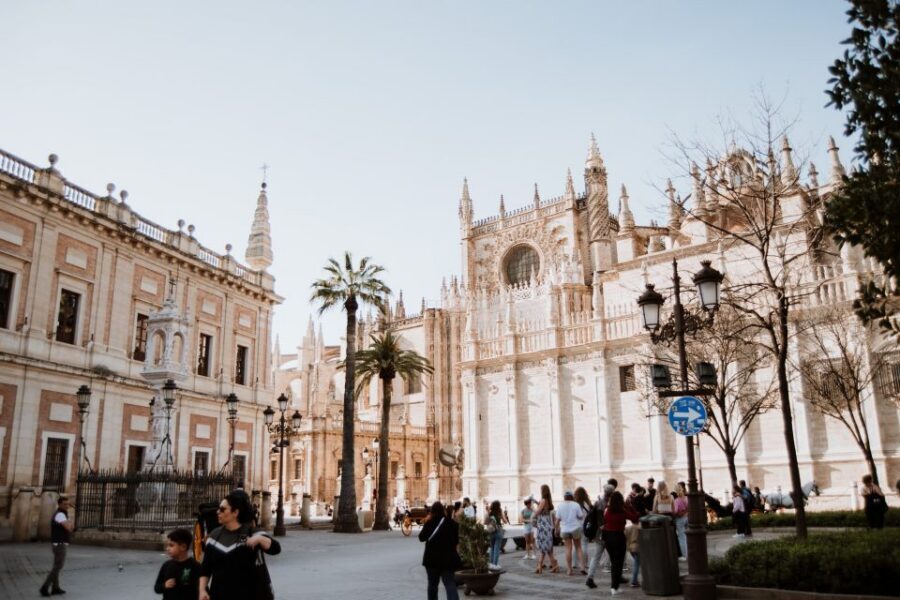 Seville Jewish Quarter walking tour: Santa Cruz District - Santa Cruz, Seville’s Old Jewish Quarter in 90 Minutes