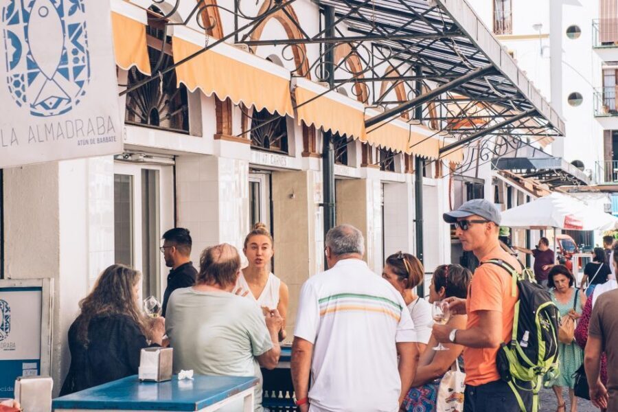 Seville: Morning Market & Tapas Tour - A Quick Walk and a Palacio Visit: Where Food Meets Sights