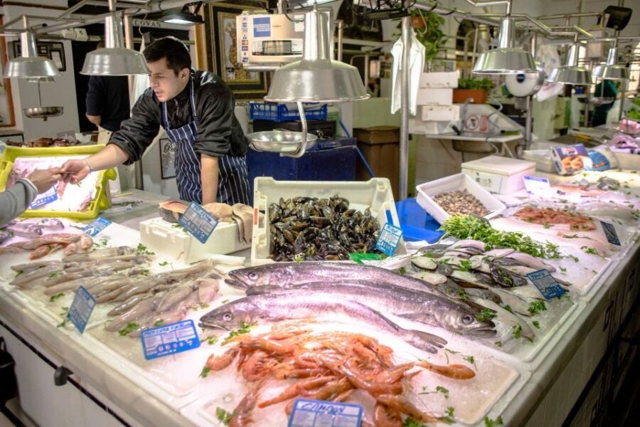 Seville: Morning Market & Tapas Tour - Calle Feria Tapas Finale: Your Last Big Taste