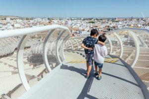 Seville Must-Do Family Friendly Private Tour - Start at Plaza del Triunfo, then step into Plaza Virgen de los Reyes