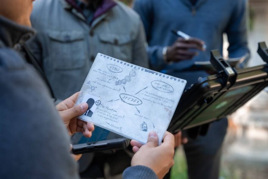 Seville: Outdoor Escape Game - Operation Mindfall - How the iPad clues and riddles keep you moving