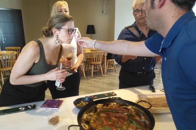 Seville: Paella Showcooking Experience - Key highlights worth noting