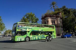 Seville: Panoramic Cruise, Hop-On-Hop-Off Bus & Walking Tour - Torre del Oro: Your Ticket Exchange and Cruise Pickup Hub