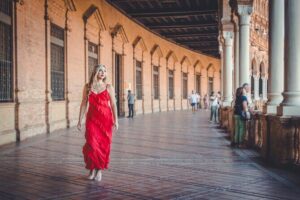 Seville Personalized and Professional Photoshoot - What you get in the final photos (and why 30 edited shots is a sweet spot)