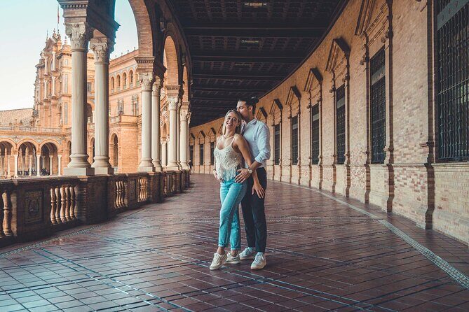 Seville Personalized and Professional Photoshoot - Parque María Luisa: softer light and more relaxed body language
