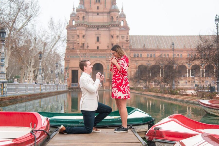 Seville PHOTO WALK - Plaza de España: how the angles translate into flattering photos