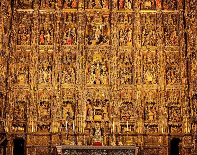 Seville: Priority Access Cathedral & Giralda Tour - The Giralda climb: ramps, views, and a very different kind of effort