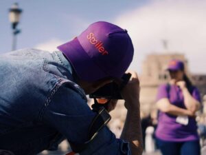 Seville: Professional photoshoot outside Cathedral & Giralda - Seville Cathedral and Giralda: why this photoshoot location works