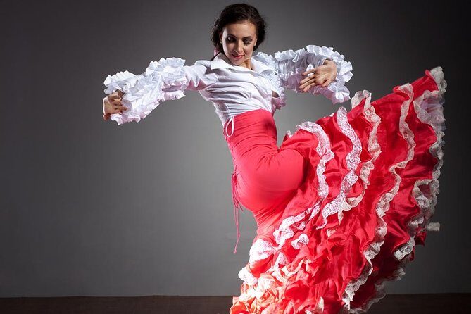Seville Pure Flamenco Tour - An unplugged performance: guitar, singer, and two dancers
