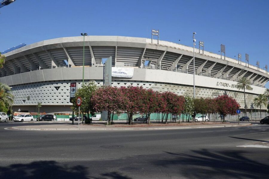 Seville: Real Betis Tour at the La Cartuja Stadium - Language and guides: You’ll get the story, not just the walk
