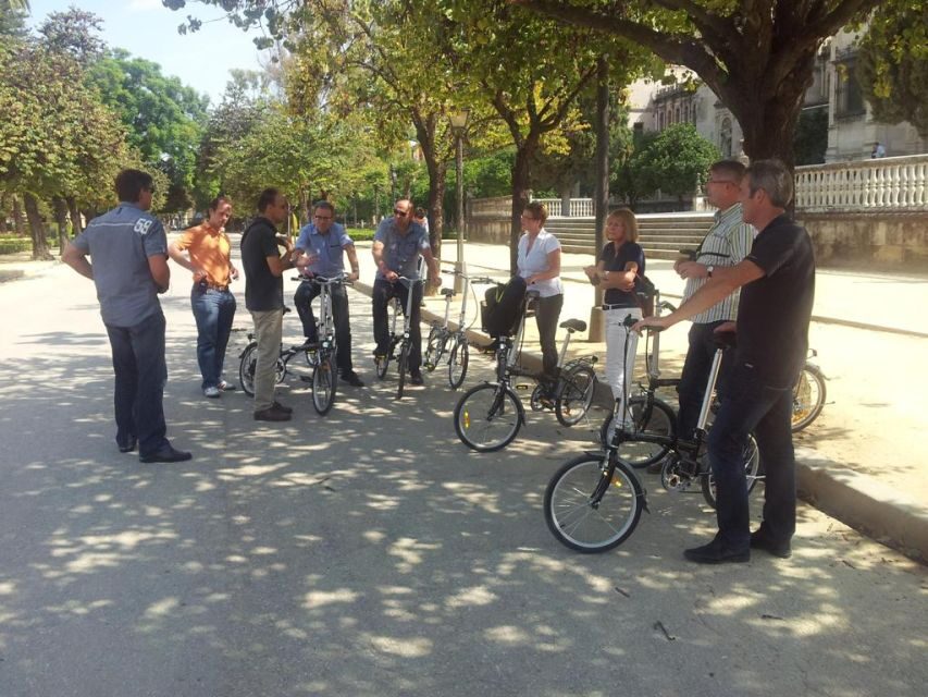 Seville: Relaxing Electric Bike tour with Tour Guide - Jardines de Murillo: a quiet reset on two wheels