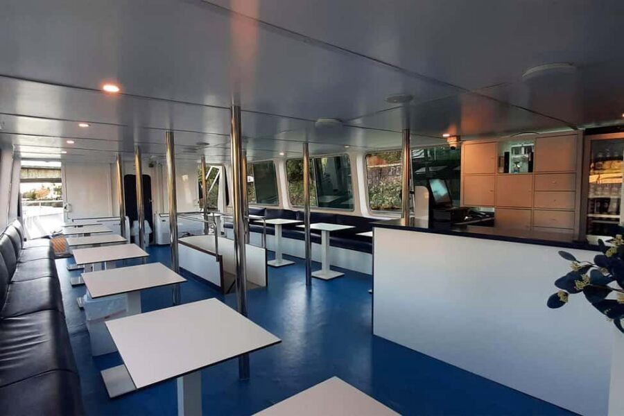 Seville: Restaurant boat ride on the Guadalquivir River with lunch/dinner - Key things to love about this river cruise