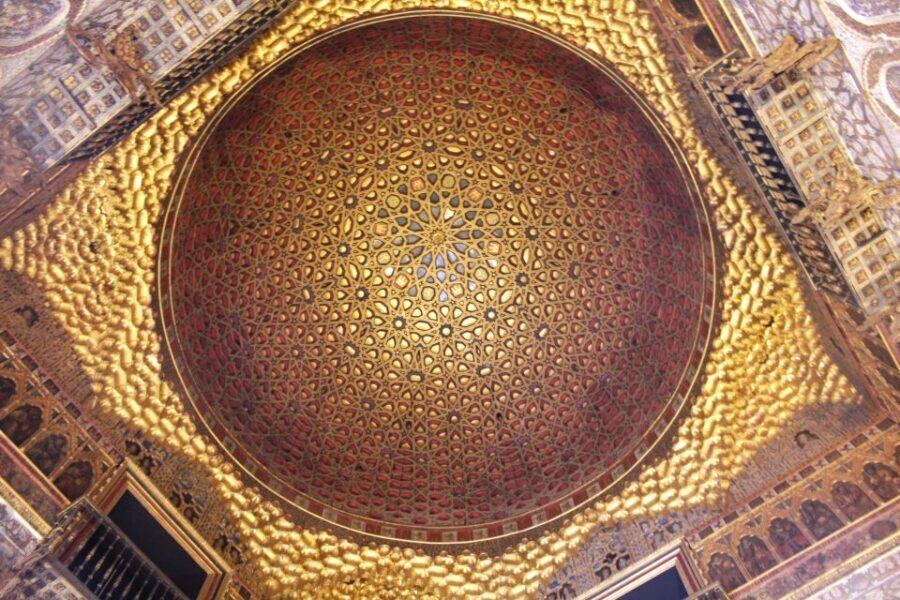 Seville: Royal Alcazar, Cathedral and Giralda Tower Tour - Should you book this tour?