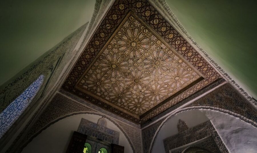 Seville: Royal Alcázar Skip-the-Line Tour by Local Experts - Why priority entry at the Alcázar changes everything