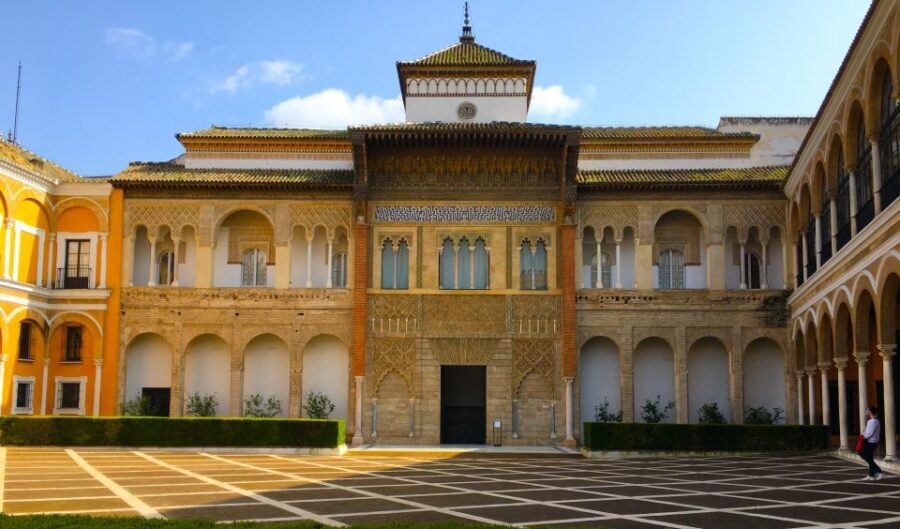 Seville: Royal Alcázar Skip-the-Line Tour by Local Experts - Royal gardens: peacocks, fountains, pavilions, and quiet shade