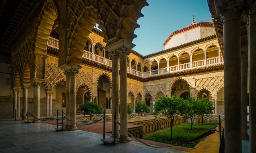 Seville: Royal Alcázar Skip-the-Line Tour by Local Experts - What you actually get in 1.5 hours (and what you might not)