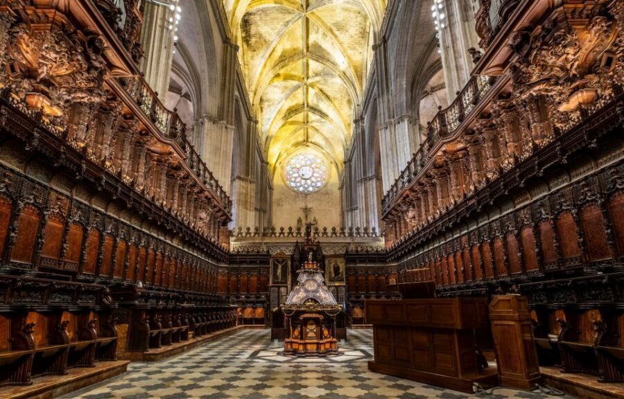 Seville: Small-Group Cathedral and Giralda Tour with Tickets - Cathedral Highlights: Altars, Choir, Baptism Chapel, and Columbus