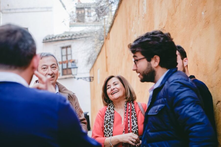 Seville: Small-Group Jewish Quarter Discovery Walking Tour - Santa Cruz Square and Jardines de Murillo: where the “big picture” clicks
